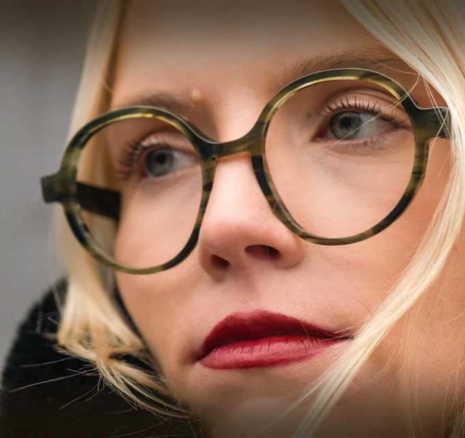 Model wearing Bloom Brussels B2B plant-based eyewear